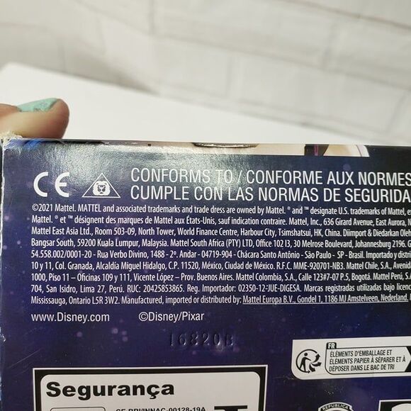 Disney Pixar Lightyear Izzy Hawthorne Action Figure 12" NEW Mattel Toy Girl - Picture 7 of 7